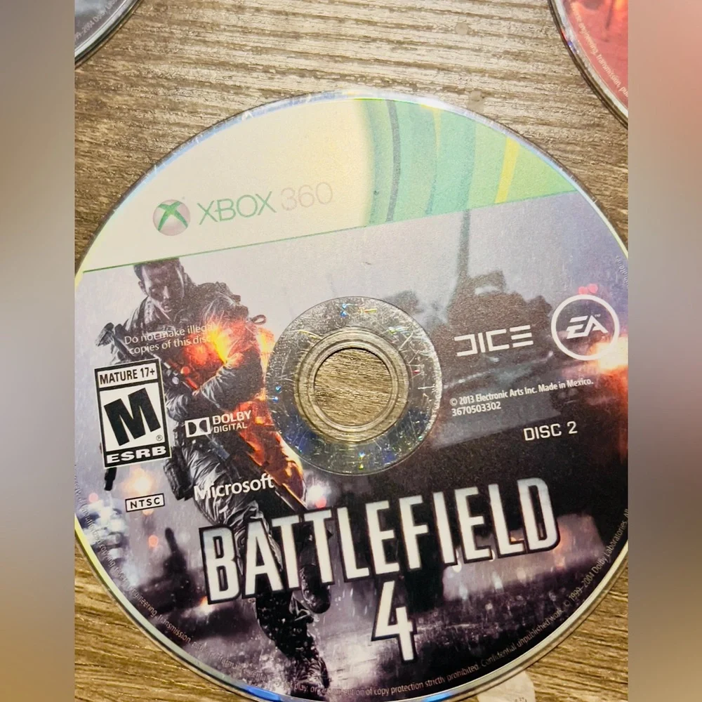 Microsoft Xbox 360 Battlefield 4 - Black and Green